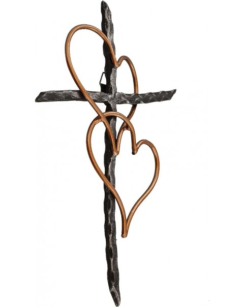 Cruz decorativa de pared de metal con corazones entrelazados: dos corazones unidos, promesas de un amor cumplidas